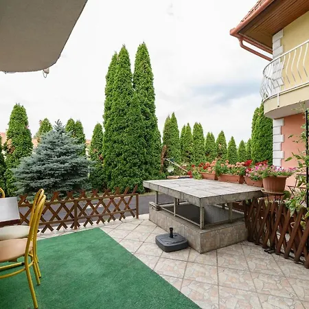 Art Eden Apartment Hajduszoboszlo